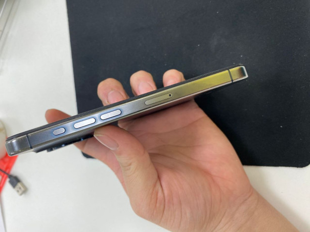 astana-prodam-iphone-15-pro-256gb-telefon-v-xorosem-sostoianii-vse-funkcii-rabotaiut-truetonfac-big-1