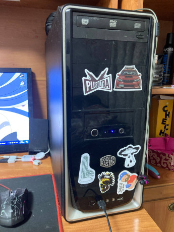 pk-dlia-raboty-i-multimedia-stabilnaia-sborka-na-servernom-processore-big-0