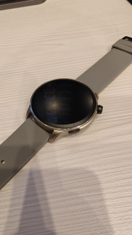 prodaiu-umnye-casy-amazfit-gtr-4-cernogo-cveta-big-3