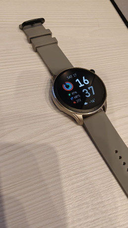 prodaiu-umnye-casy-amazfit-gtr-4-cernogo-cveta-big-1