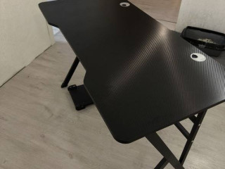 talgar-prodam-kompiuternyi-stol-27000-tg