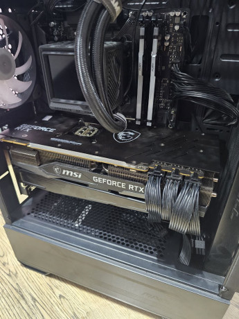 videokarta-rtx-3090-ot-msi-gaming-x-trio-big-3