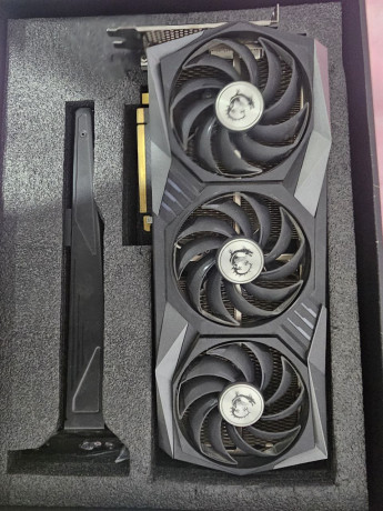 videokarta-rtx-3090-ot-msi-gaming-x-trio-big-0