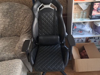 igrovoe-kreslo-polzovalsia-rovno-god-pokupal-za-120k-otdam-za-pol-ceny-sostoianie-xorosoe-g-symke