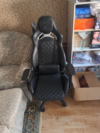 igrovoe-kreslo-polzovalsia-rovno-god-pokupal-za-120k-otdam-za-pol-ceny-sostoianie-xorosoe-g-symke-big-0