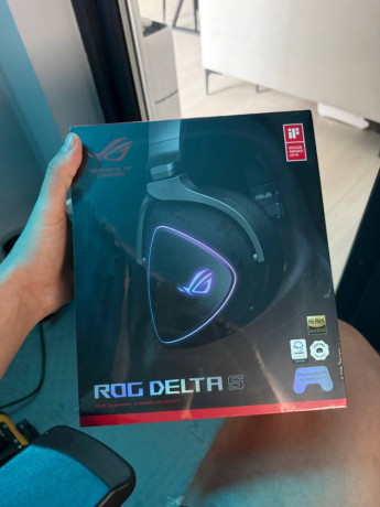 asus-rog-delta-s-novye-zapecatannye-big-0