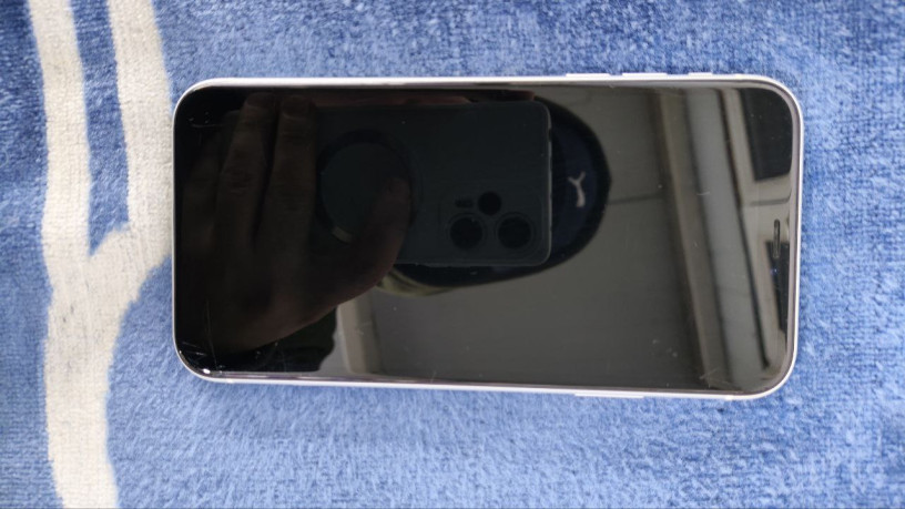 iphone-xr-64gb-bez-remonta-big-1