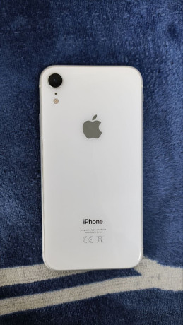 iphone-xr-64gb-bez-remonta-big-0