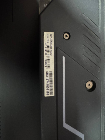 prodam-videokartu-gigabyte-geforce-rtx-2060-6gb-big-2