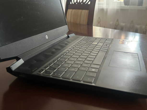 prodam-igrovoi-noutbuk-hp-pavilion-gaming-15-v-otlicnom-sostoianii-plius-v-podarok-igrovaia-myska-po-big-3