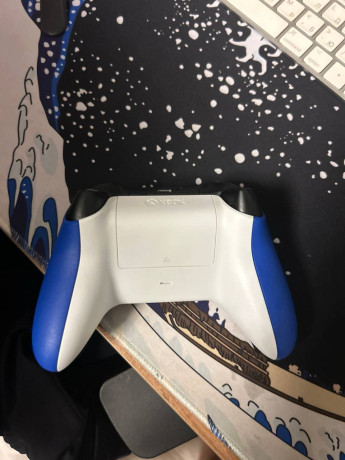 prodam-geimpad-xbox-big-1