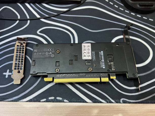 prodaiu-video-uskoritel-nvidia-tesla-p4-na-8gb-videopamiati-big-0