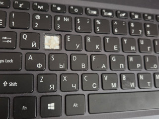 prodam-noutbuk-korobka-est