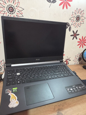 prodam-noutbuk-korobka-est-big-3