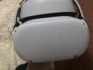 prodam-vr-meta-quest-2-128gb-sostoianie-bomba-pokupal-nedavno-cena250k-torg-ne-bolsoi