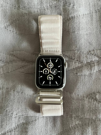apple-watch-series-5-40mm-big-0