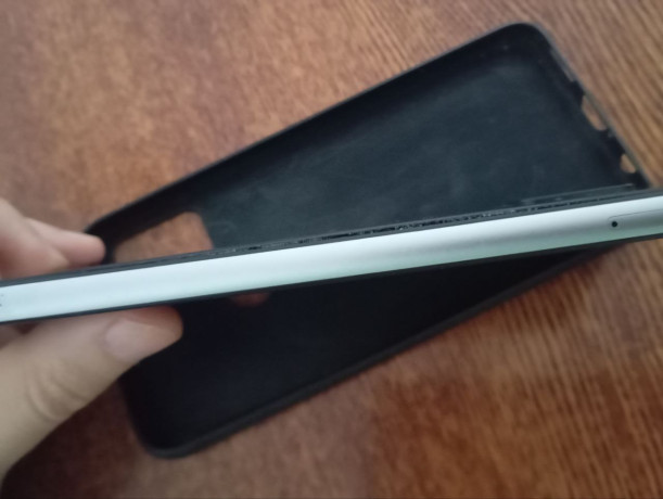 umidigi-a7-pro-akkum-vzdut-big-2