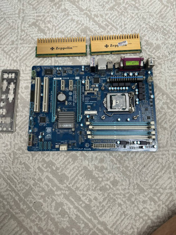 materinskaia-plata-ddr-3-processor-i7-3770-big-0