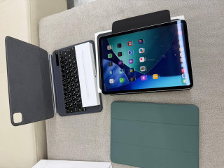 prodam-ipad-4-pokolenie-11-diuimov-256-gb-sostoianie-otlicnoe-v-remonte-ne-byl-v-komplekte-idut