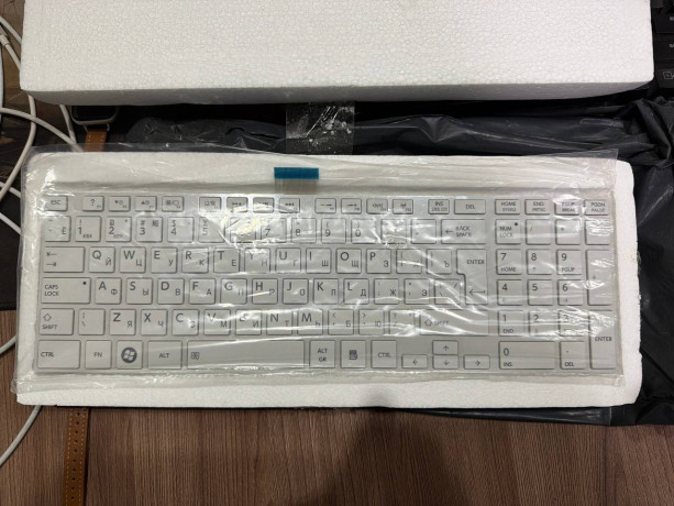 klaviatura-dlia-noutbuka-toshiba-novaia-mozet-nuzna-komu-otdam-besplatno-big-1
