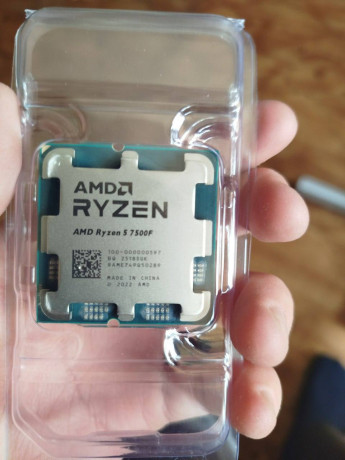 prodam-amd-ryzen-5-7500f-big-0