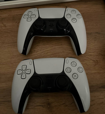 prodam-dva-dualsens-5-drifta-net-vse-testy-big-0