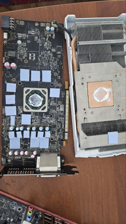 prodam-rx-580-2048sp-8gb-v-big-3