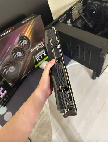 prodam-videokartu-msi-geforce-rtx-3070-gaming-x-trio-big-1