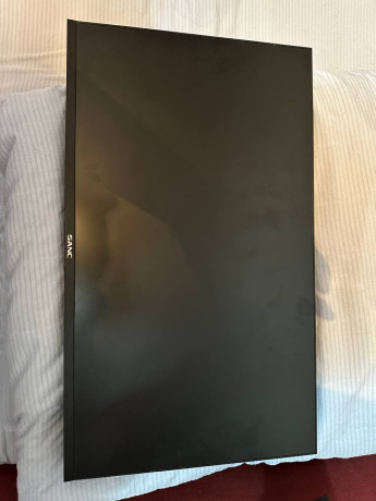 prodam-monik-sank-165-gerc-kriaknulsia-libo-sleif-libo-matrica-podkliucen-byl-cisto-cerez-hdmi-big-0