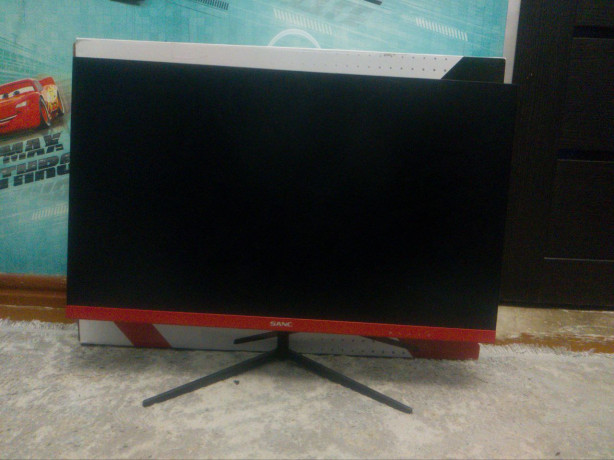 prodam-monitor-sanc-180ghz-est-polosa-na-monitore-big-2