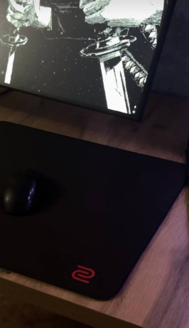 zowie-450x400x6mm-big-2