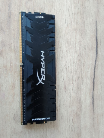 prodam-plasku-pamiati-ddr4-big-0