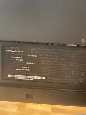 monitor-lenovo-thinkvision-s23d-10-on-osnashhen-iarkim-225-diuimovym-displeem-s-razreseniem-1920x1080-big-2