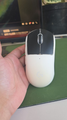 g-pro-x-superlight-obmeniaiu-na-druguiu-mys-v-xorosem-sostoianii-bez-minusov-s-korobkoi-i-zariadkoi-big-0