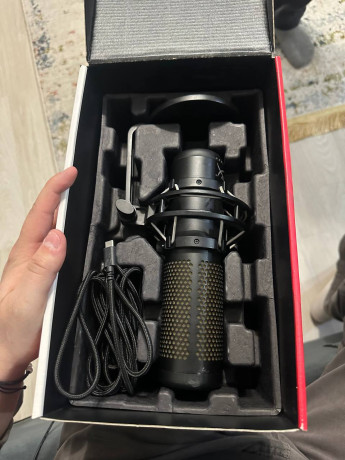 prodam-mikro-hyperx-quadcast-2-big-1