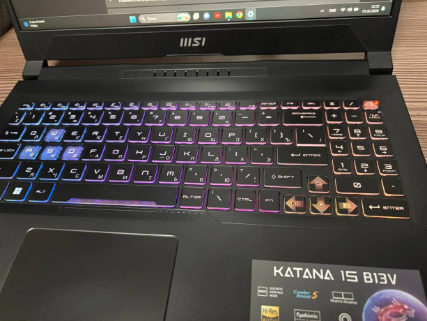 prodam-noutbuk-msi-katana-15-b13vgk-big-1