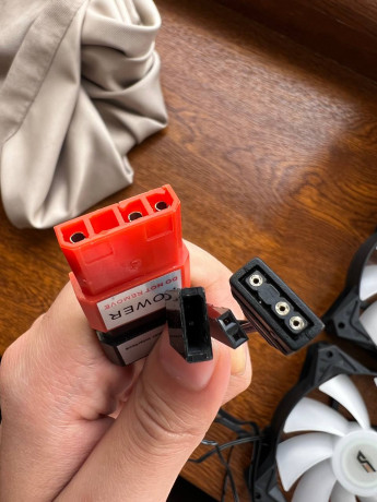 prodam-libo-obmeniaiu-ventiliatory-dlia-korpusa-pk-podkliucaiutsia-cerez-moleks-odin-iz-nix-glavnyi-i-u-n-big-2