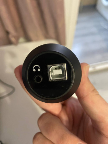 prodam-usb-mikrofon-stagg-sum40-rabotaet-otlicno-ne-ronialsia-defektov-net-v-komplekte-podstavka-big-1
