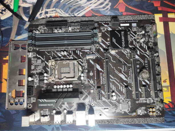 materinskaia-plata-gigabyte-z370p-d3-big-0