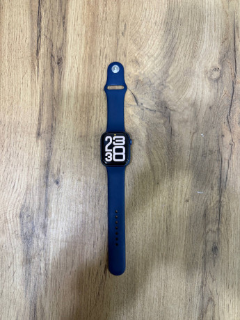 prodam-apple-watch-7-series-45mm-big-2