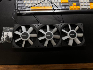 prodam-komplekt-ventiliatorov-deepcool-cf120