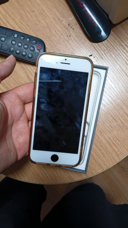 prodam-aifon-8-pod-vosstanovlenie-ili-zapcasti-big-1