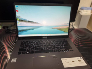 prodam-noutbuk-asus-v-idealnom-sostoianii-rabotaet-absoliutno-bez-narekanii