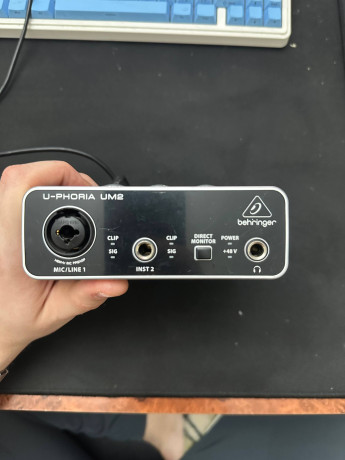 geimpad-8bitdo-vse-knopki-rabocie-cutka-ustavsii-netu-dongla-poterialsia-tolko-po-kabeliu-big-1