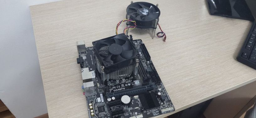 prodam-materinskuiu-platu-na-lga-1151-6-7-pokolenie-sostaianie-ne-znaiu-astana-cena5k-tg-big-1