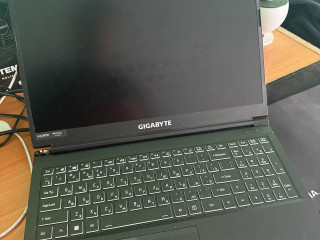 prodam-noutbuk-gygabyte