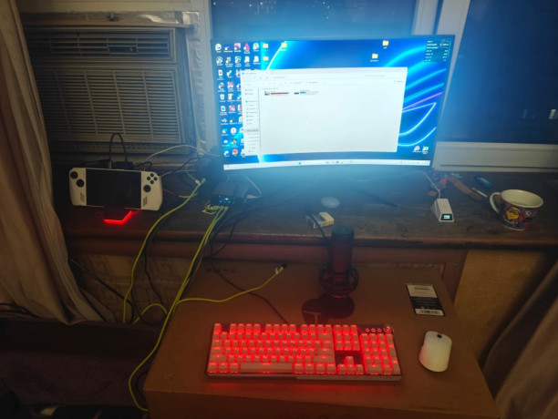 prodam-portativnuiu-pristavku-ot-asus-bez-monitora-klaviatura-i-mysi-prosto-pristavka-za-cenoi-v-big-0