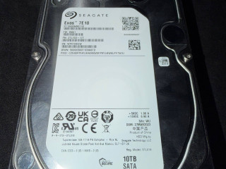 bu-zestkii-disk-10-tb