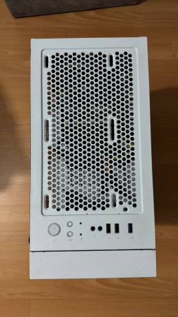 proc-xeon-e5-2670-big-1