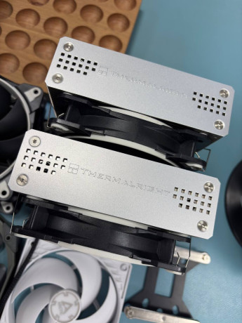 thermalright-frost-spirit-krpeplenie-tolko-pod-intel-korpusnye-kulery-arctic-bionix-120-thermalr-big-1